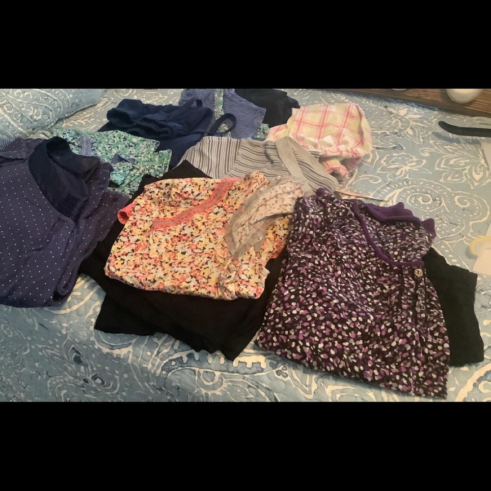 Women’s medium pajama sets.